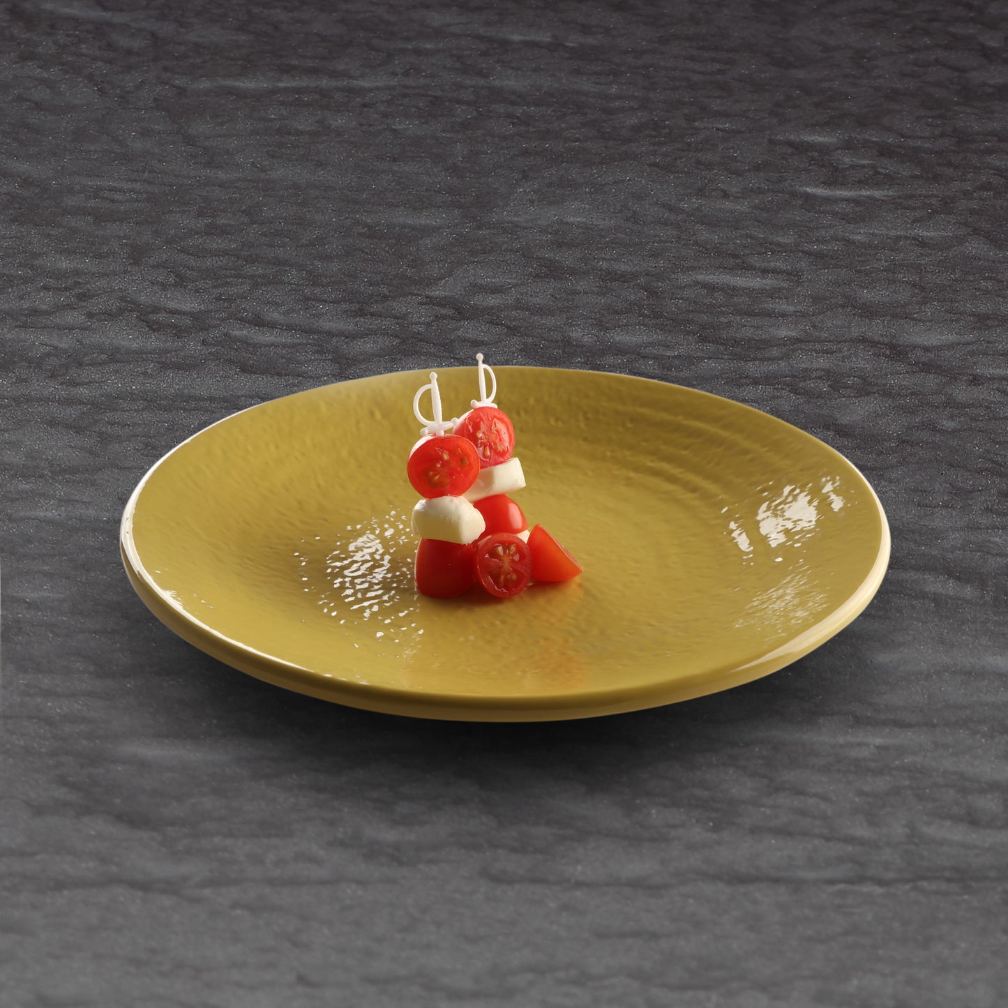 Melamine Round Pebble Plate - Olive Oil
