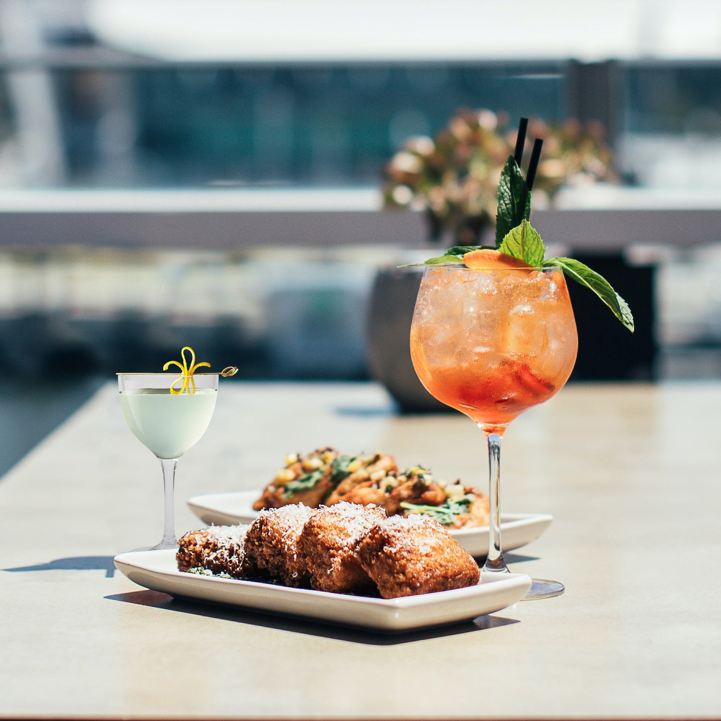 20 oz. (22 oz. Rim-Full), 4.5" Top Dia., Classic Balloon Wine, 8.25" Tall, Plastic Tritan, GET. Social Club (12 Pack)