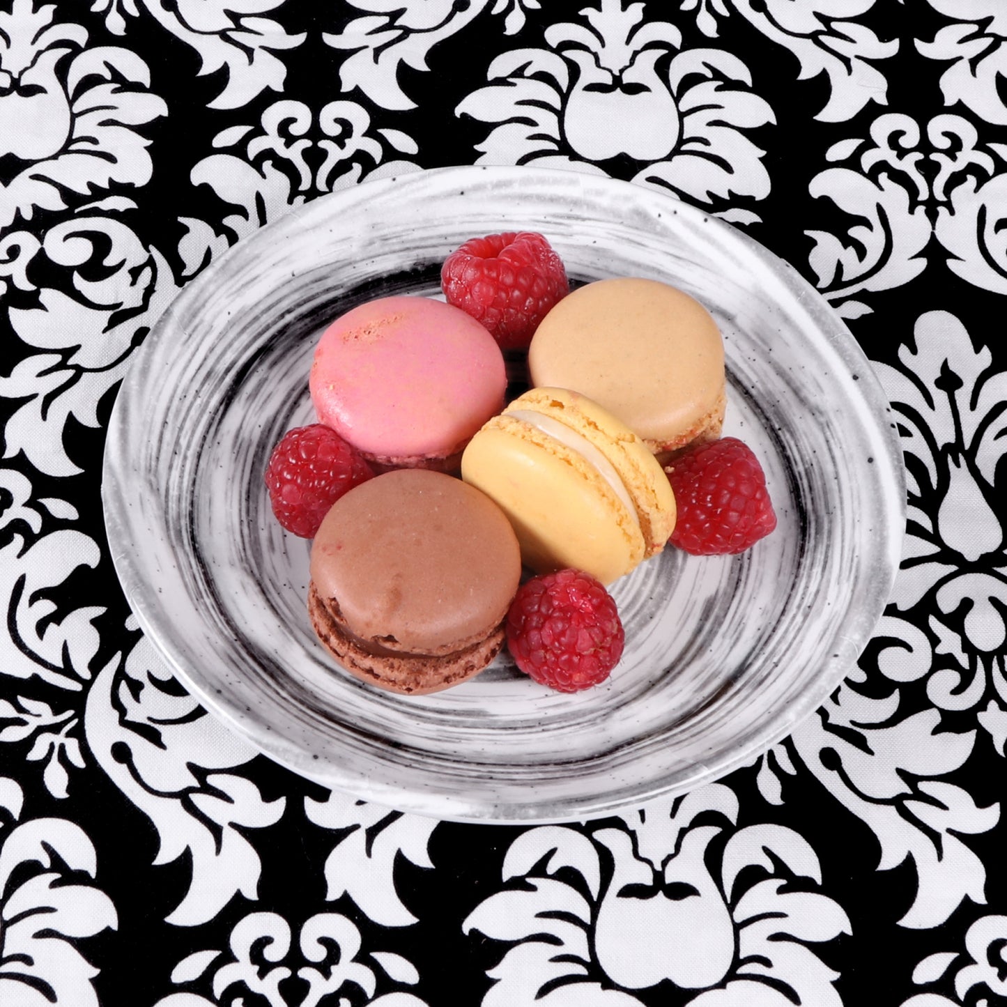 Melamine Round Plate - Black Design